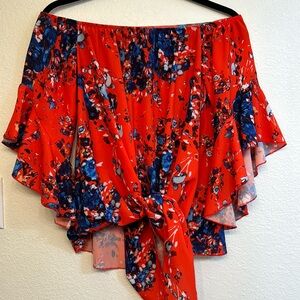 Off shoulder top with a knot upfront. Size S. no brand